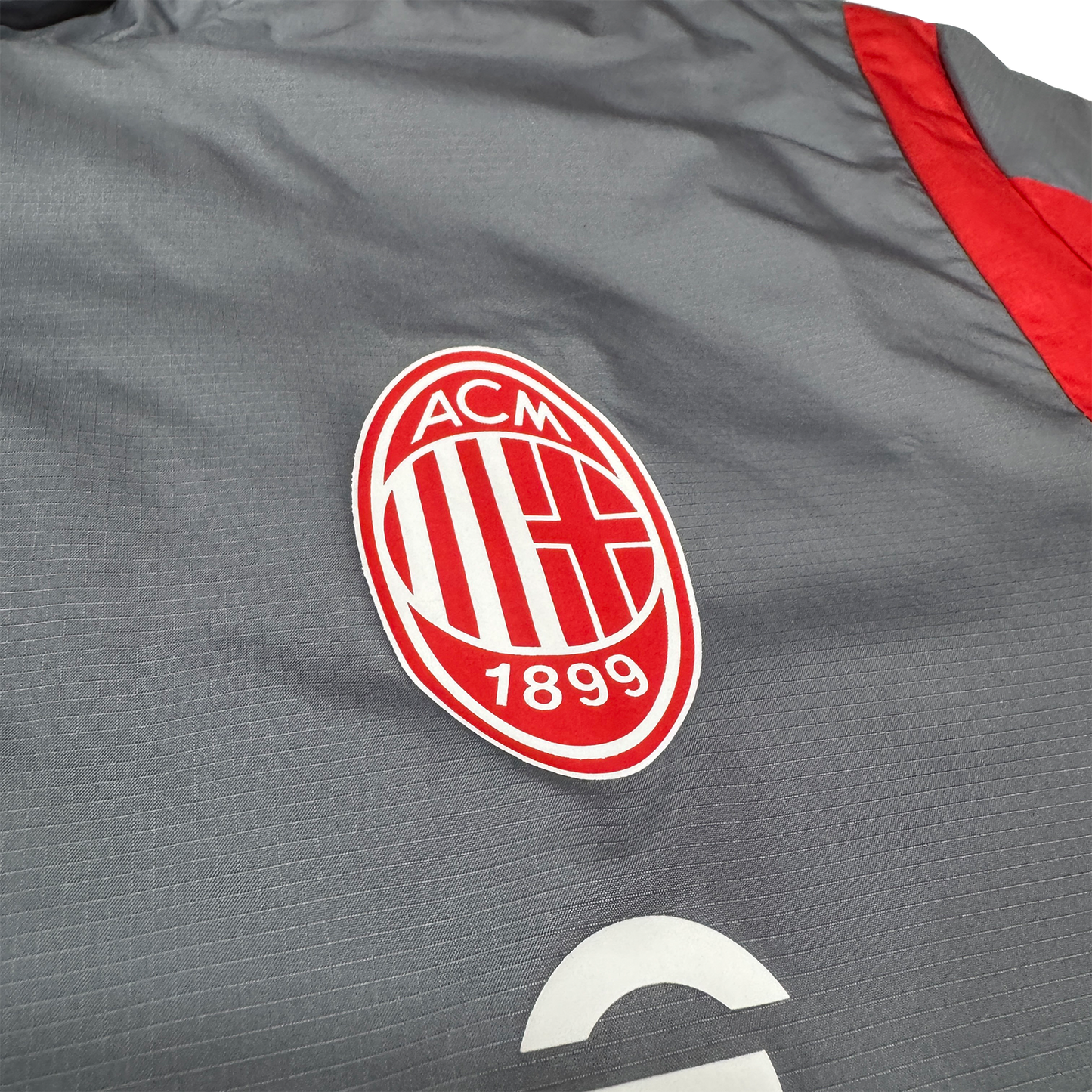 AC Milan Puma Trackjacket (L) x Asics Trackpants (M)